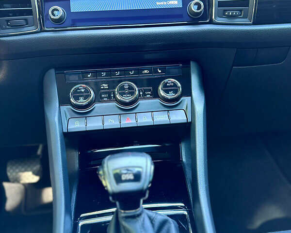 Синий Шкода Kodiaq, объемом двигателя 1.97 л и пробегом 290 тыс. км за 25000 $, фото 5 на Automoto.ua