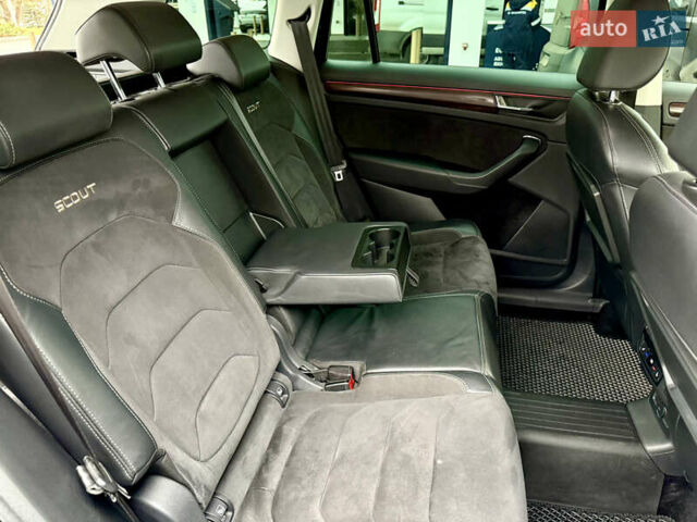 Синий Шкода Kodiaq, объемом двигателя 1.97 л и пробегом 105 тыс. км за 33999 $, фото 29 на Automoto.ua