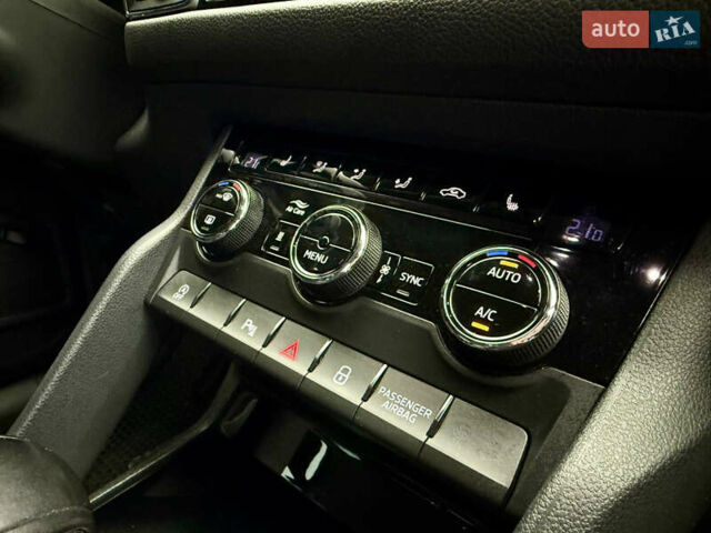 Синий Шкода Kodiaq, объемом двигателя 1.97 л и пробегом 105 тыс. км за 33999 $, фото 14 на Automoto.ua