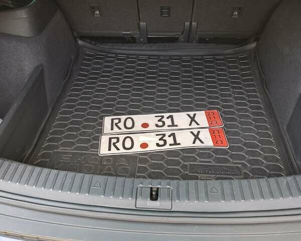 Синий Шкода Kodiaq, объемом двигателя 1.97 л и пробегом 277 тыс. км за 23000 $, фото 26 на Automoto.ua