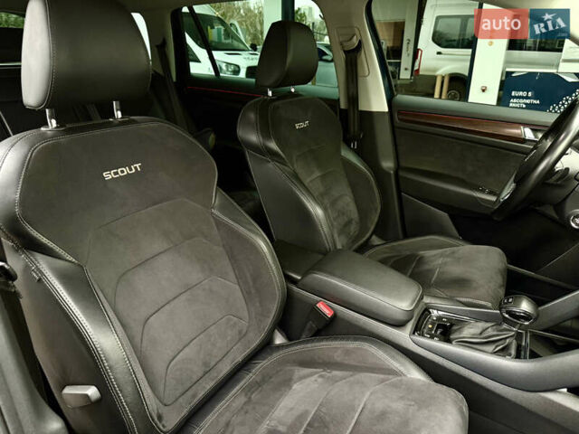 Синий Шкода Kodiaq, объемом двигателя 1.97 л и пробегом 105 тыс. км за 33999 $, фото 16 на Automoto.ua