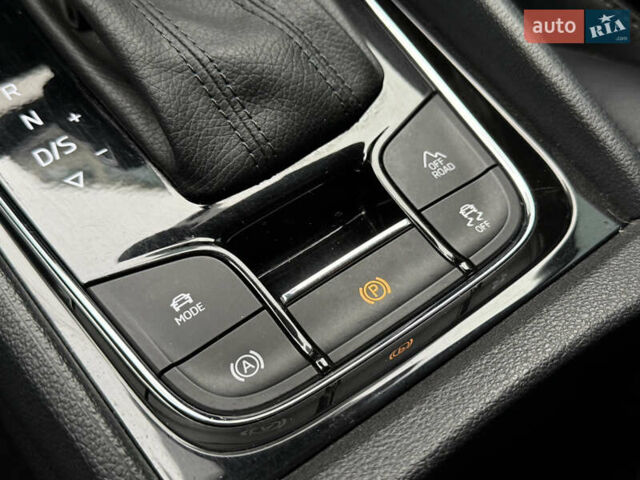 Синий Шкода Kodiaq, объемом двигателя 1.97 л и пробегом 105 тыс. км за 33999 $, фото 20 на Automoto.ua