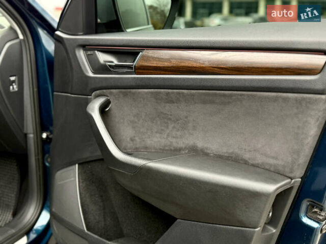 Синий Шкода Kodiaq, объемом двигателя 1.97 л и пробегом 105 тыс. км за 33999 $, фото 38 на Automoto.ua