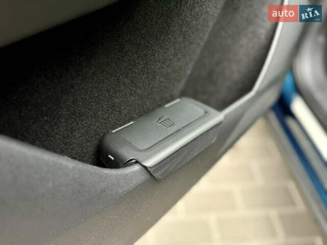 Синий Шкода Kodiaq, объемом двигателя 1.97 л и пробегом 105 тыс. км за 33999 $, фото 28 на Automoto.ua