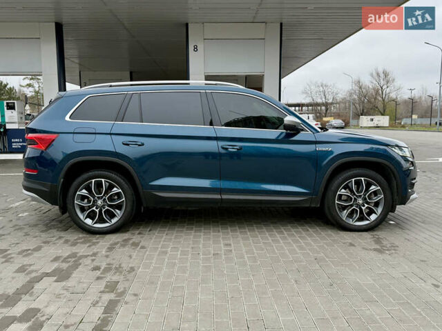 Синий Шкода Kodiaq, объемом двигателя 1.97 л и пробегом 105 тыс. км за 33999 $, фото 3 на Automoto.ua