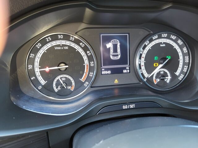 Синий Шкода Kodiaq, объемом двигателя 2 л и пробегом 120 тыс. км за 27000 $, фото 6 на Automoto.ua
