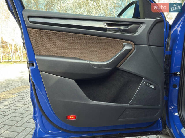 Синий Шкода Kodiaq, объемом двигателя 1.97 л и пробегом 236 тыс. км за 23950 $, фото 57 на Automoto.ua