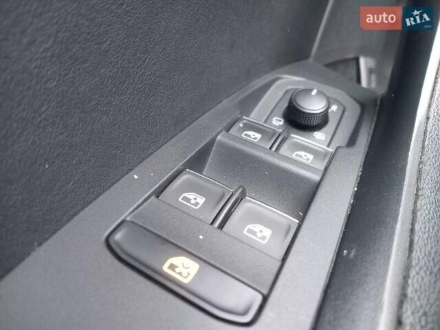 Синий Шкода Kodiaq, объемом двигателя 2 л и пробегом 207 тыс. км за 28690 $, фото 10 на Automoto.ua