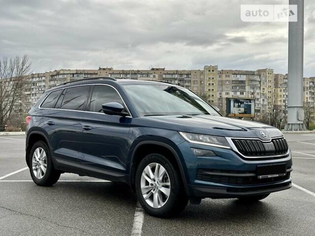 Синий Шкода Kodiaq, объемом двигателя 2 л и пробегом 162 тыс. км за 23499 $, фото 2 на Automoto.ua