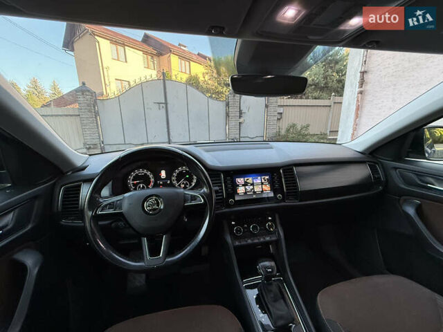 Синий Шкода Kodiaq, объемом двигателя 1.97 л и пробегом 236 тыс. км за 23950 $, фото 35 на Automoto.ua