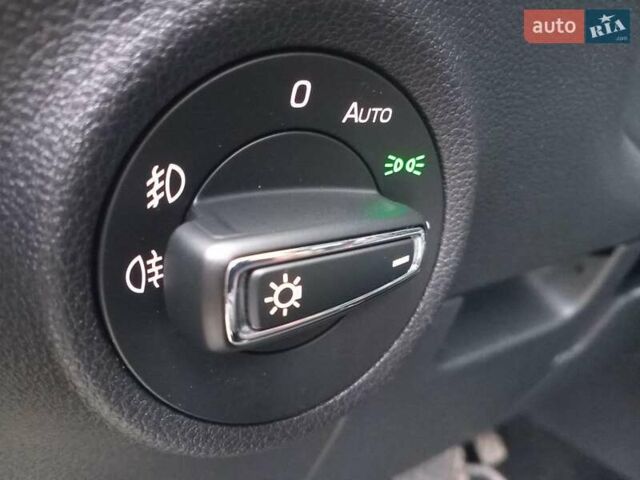 Синий Шкода Kodiaq, объемом двигателя 2 л и пробегом 207 тыс. км за 28690 $, фото 12 на Automoto.ua