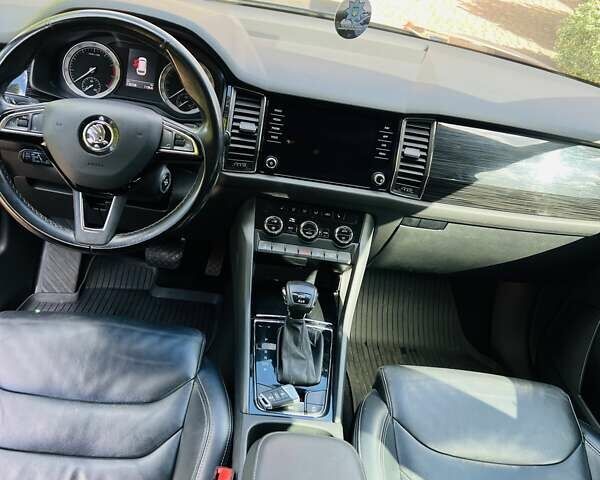 Синий Шкода Kodiaq, объемом двигателя 1.98 л и пробегом 130 тыс. км за 25000 $, фото 3 на Automoto.ua