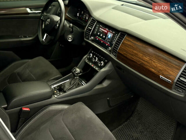 Синий Шкода Kodiaq, объемом двигателя 1.97 л и пробегом 105 тыс. км за 33999 $, фото 12 на Automoto.ua