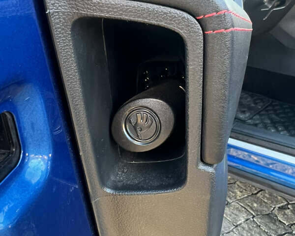 Синий Шкода Kodiaq, объемом двигателя 1.97 л и пробегом 105 тыс. км за 37500 $, фото 32 на Automoto.ua