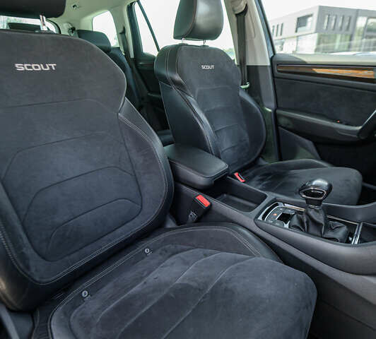 Синій Шкода Kodiaq, об'ємом двигуна 2 л та пробігом 204 тис. км за 28900 $, фото 48 на Automoto.ua