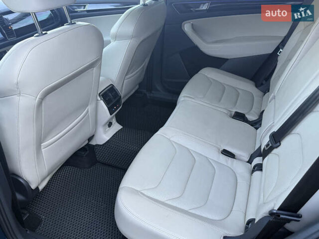 Синій Шкода Kodiaq, об'ємом двигуна 2 л та пробігом 49 тис. км за 33490 $, фото 36 на Automoto.ua