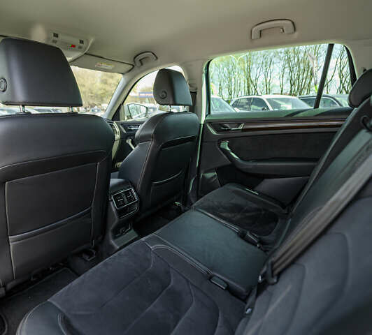 Синій Шкода Kodiaq, об'ємом двигуна 2 л та пробігом 204 тис. км за 28900 $, фото 35 на Automoto.ua