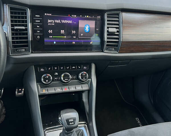 Синій Шкода Kodiaq, об'ємом двигуна 1.97 л та пробігом 244 тис. км за 26800 $, фото 12 на Automoto.ua