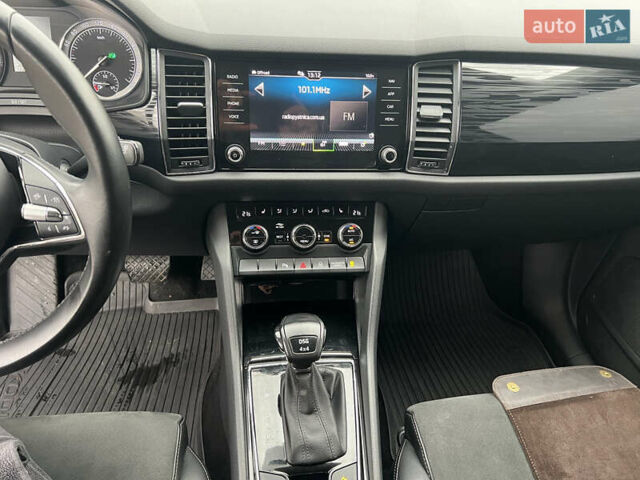 Синий Шкода Kodiaq, объемом двигателя 2 л и пробегом 233 тыс. км за 22900 $, фото 11 на Automoto.ua