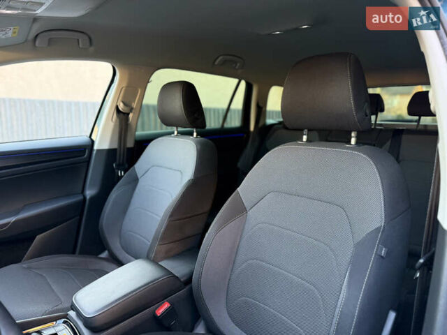 Синій Шкода Kodiaq, об'ємом двигуна 1.97 л та пробігом 197 тис. км за 25900 $, фото 43 на Automoto.ua