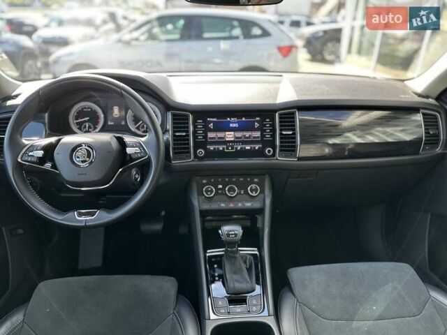 Синий Шкода Kodiaq, объемом двигателя 1.98 л и пробегом 85 тыс. км за 30000 $, фото 10 на Automoto.ua
