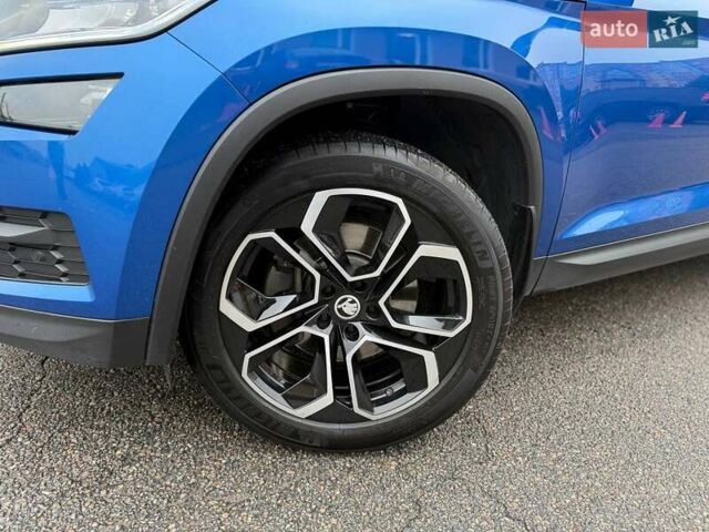 Синий Шкода Kodiaq, объемом двигателя 1.97 л и пробегом 178 тыс. км за 30000 $, фото 9 на Automoto.ua