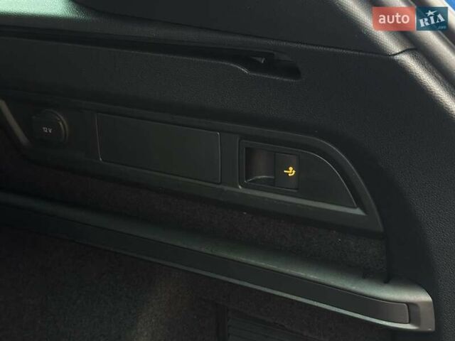 Синий Шкода Kodiaq, объемом двигателя 1.97 л и пробегом 150 тыс. км за 36200 $, фото 30 на Automoto.ua