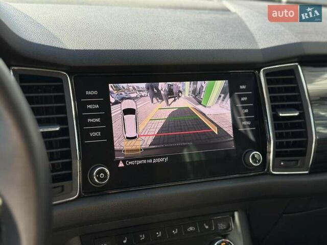 Синий Шкода Kodiaq, объемом двигателя 1.98 л и пробегом 85 тыс. км за 30000 $, фото 26 на Automoto.ua