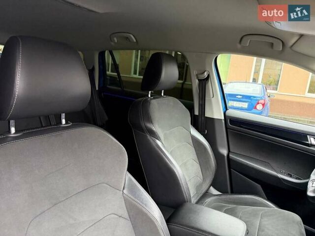 Синий Шкода Kodiaq, объемом двигателя 1.97 л и пробегом 178 тыс. км за 30000 $, фото 27 на Automoto.ua