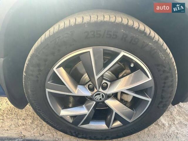 Синий Шкода Kodiaq, объемом двигателя 1.97 л и пробегом 47 тыс. км за 39000 $, фото 63 на Automoto.ua
