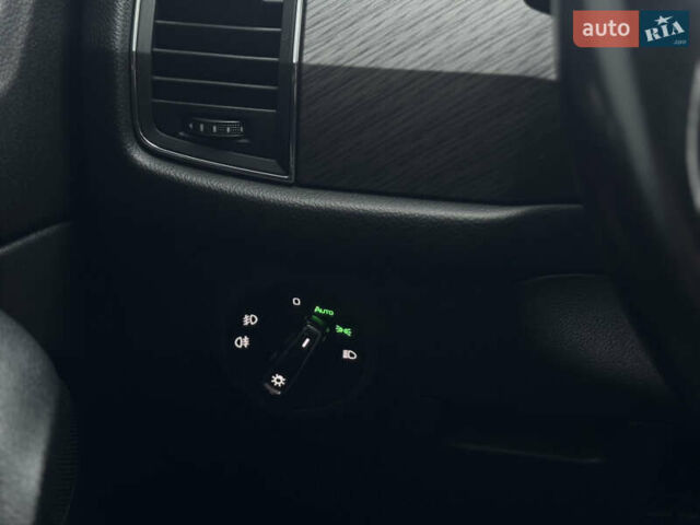 Синій Шкода Kodiaq, об'ємом двигуна 1.97 л та пробігом 225 тис. км за 28999 $, фото 35 на Automoto.ua