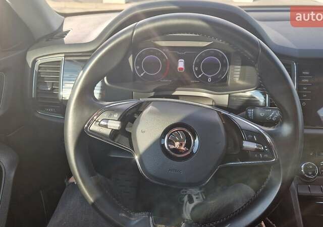 Шкода Kodiaq 2021 в Львове на Automoto.ua Синий Шкода Kodiaq, объемом двигателя 1.98 л и пробегом 67 тыс. км за 33000 $, фото 23 на Automoto.ua
