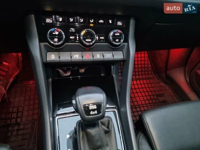 Синій Шкода Kodiaq, об'ємом двигуна 1.97 л та пробігом 200 тис. км за 32700 $, фото 36 на Automoto.ua