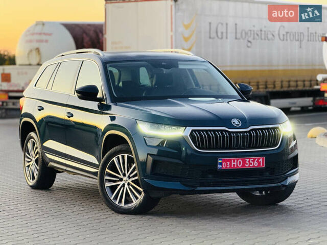 Синий Шкода Kodiaq, объемом двигателя 1.97 л и пробегом 199 тыс. км за 31900 $, фото 2 на Automoto.ua