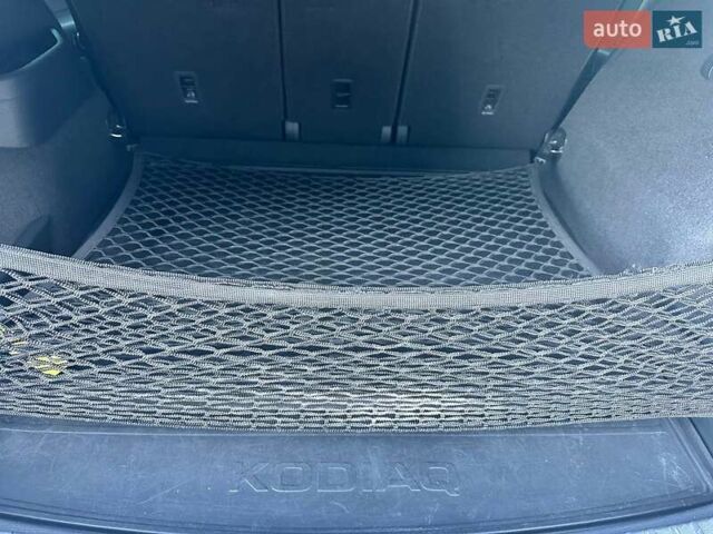 Синий Шкода Kodiaq, объемом двигателя 1.97 л и пробегом 47 тыс. км за 39000 $, фото 37 на Automoto.ua