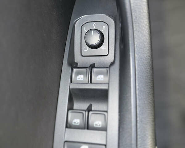 Синий Шкода Kodiaq, объемом двигателя 1.97 л и пробегом 199 тыс. км за 32900 $, фото 55 на Automoto.ua