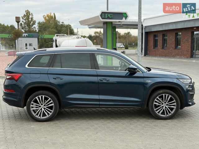 Синий Шкода Kodiaq, объемом двигателя 1.97 л и пробегом 199 тыс. км за 32900 $, фото 4 на Automoto.ua