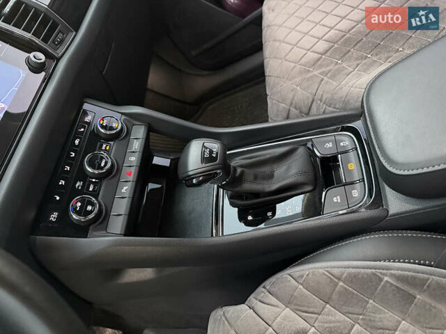 Синій Шкода Kodiaq, об'ємом двигуна 2 л та пробігом 81 тис. км за 32500 $, фото 41 на Automoto.ua