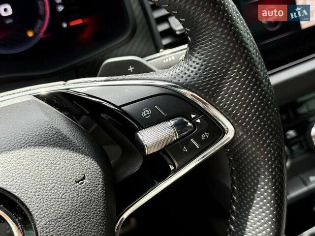 Синий Шкода Kodiaq, объемом двигателя 1.97 л и пробегом 47 тыс. км за 39500 $, фото 37 на Automoto.ua