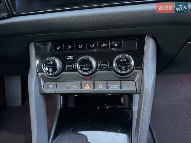 Синий Шкода Kodiaq, объемом двигателя 1.97 л и пробегом 202 тыс. км за 33900 $, фото 59 на Automoto.ua