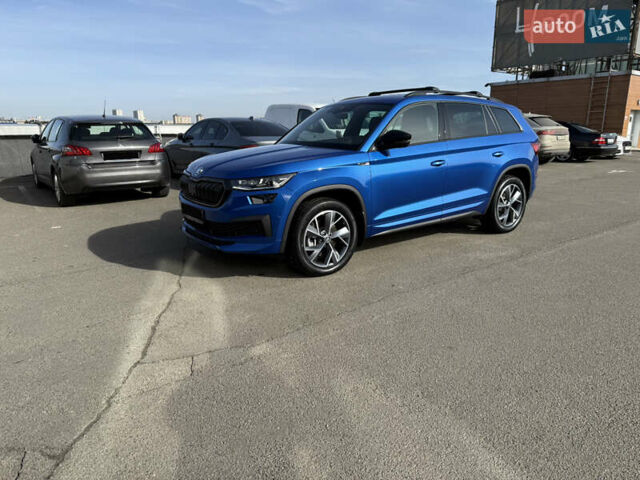 Шкода Kodiaq 2024 в Киеве на Automoto.ua Синий Шкода Kodiaq, объемом двигателя 1.97 л и пробегом 13 тыс. км за 49200 $, фото 2 на Automoto.ua