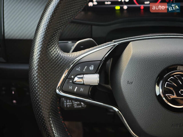 Зеленый Шкода Kodiaq, объемом двигателя 1.97 л и пробегом 162 тыс. км за 37499 $, фото 35 на Automoto.ua