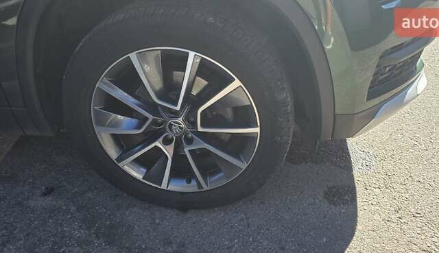 Зеленый Шкода Kodiaq, объемом двигателя 1.97 л и пробегом 69 тыс. км за 33500 $, фото 46 на Automoto.ua