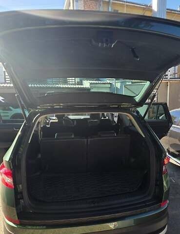 Зеленый Шкода Kodiaq, объемом двигателя 1.97 л и пробегом 69 тыс. км за 33500 $, фото 19 на Automoto.ua