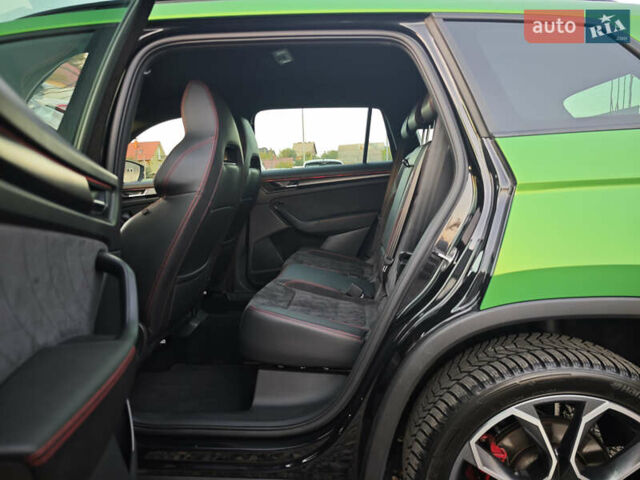 Зеленый Шкода Kodiaq, объемом двигателя 1.97 л и пробегом 162 тыс. км за 37499 $, фото 60 на Automoto.ua