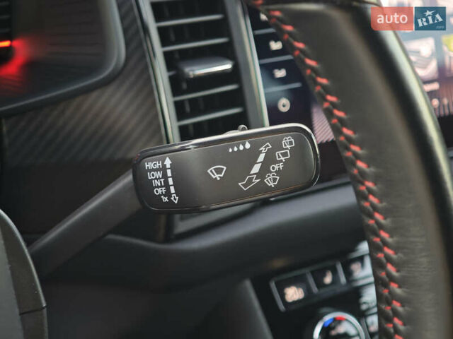 Зеленый Шкода Kodiaq, объемом двигателя 1.97 л и пробегом 162 тыс. км за 37499 $, фото 40 на Automoto.ua
