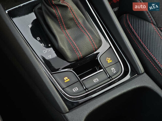 Зеленый Шкода Kodiaq, объемом двигателя 1.97 л и пробегом 162 тыс. км за 37499 $, фото 58 на Automoto.ua