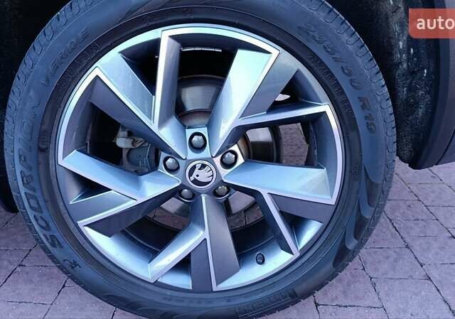 Зеленый Шкода Kodiaq, объемом двигателя 1.97 л и пробегом 222 тыс. км за 28550 $, фото 27 на Automoto.ua
