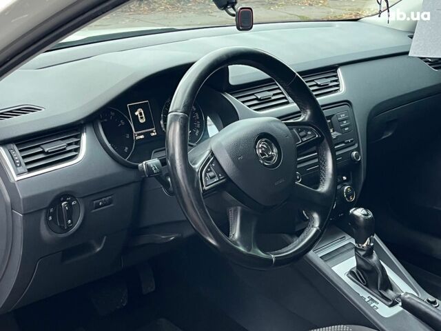 Білий Шкода Octavia A7, об'ємом двигуна 1.8 л та пробігом 217 тис. км за 9490 $, фото 12 на Automoto.ua