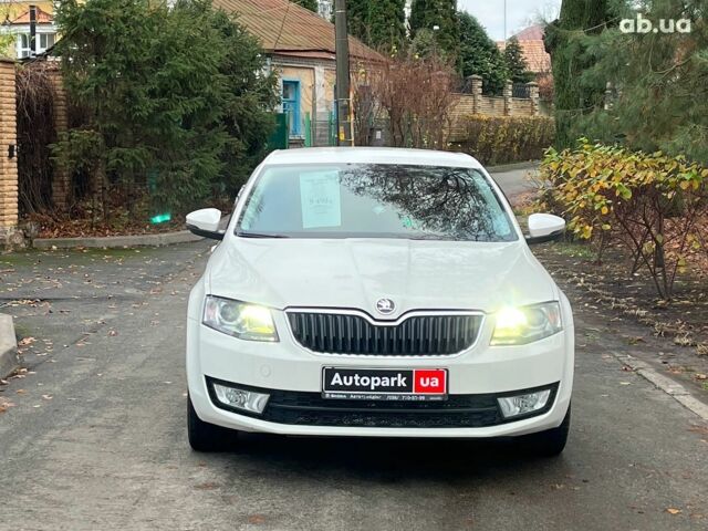 Білий Шкода Octavia A7, об'ємом двигуна 1.8 л та пробігом 217 тис. км за 9490 $, фото 2 на Automoto.ua